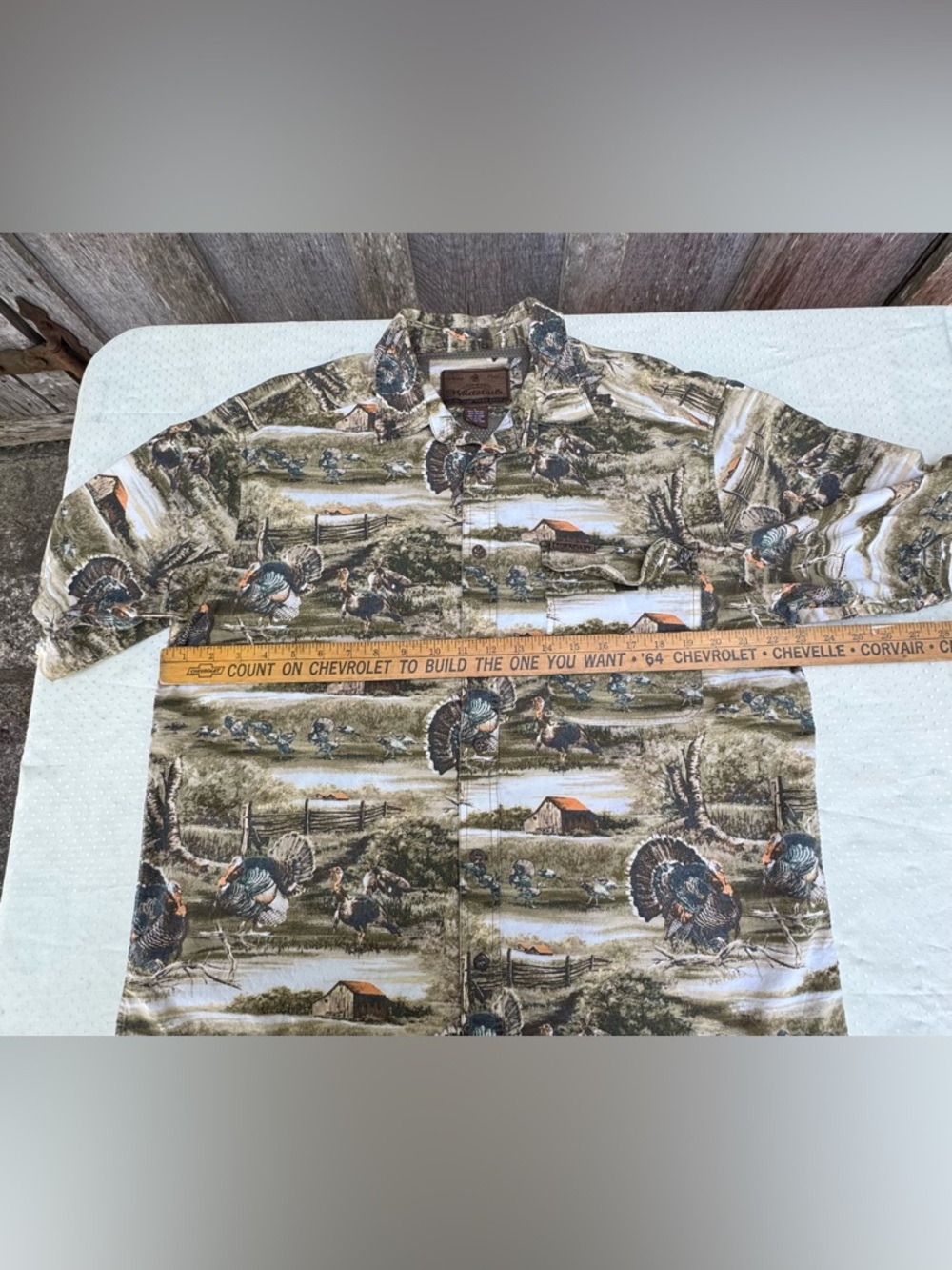 Legendary Whitetail men’s short sleeve button down shirt size L. Turkeys - Picture 7 of 9